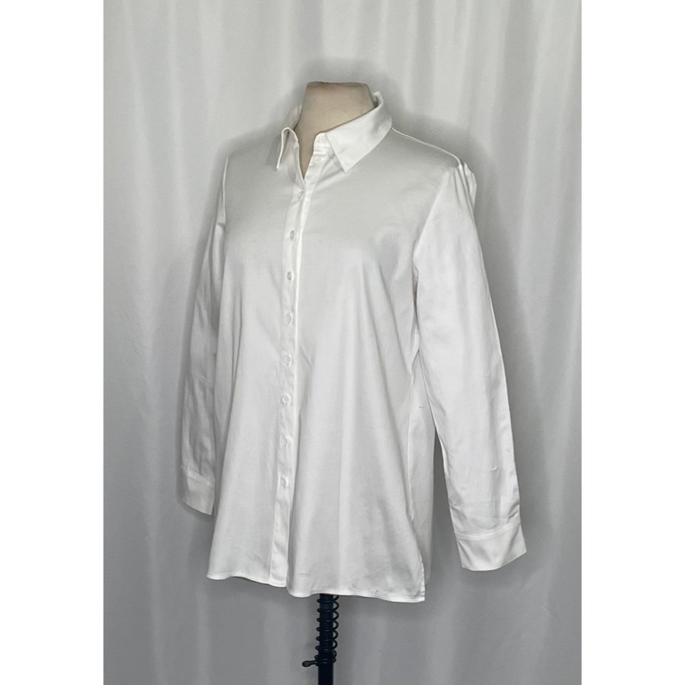 Alice + Olivia Classics Solid White Buttondown Sh… - image 5